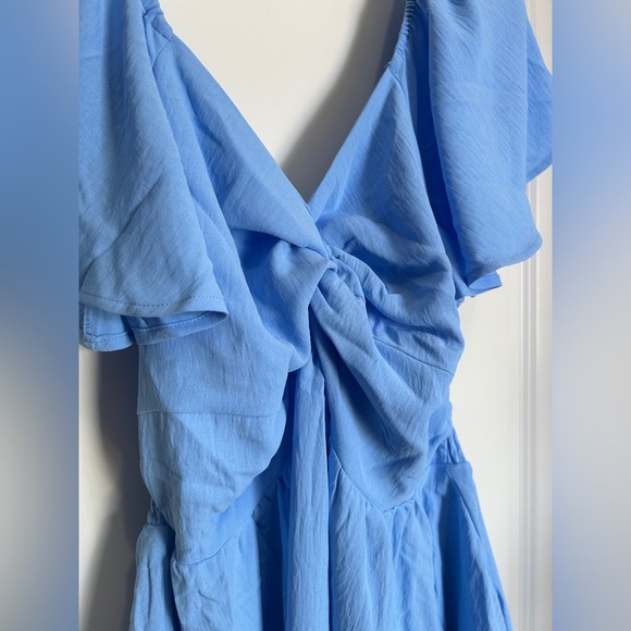 Elegant Blue Ruffle Dress - Picture 2 of 4